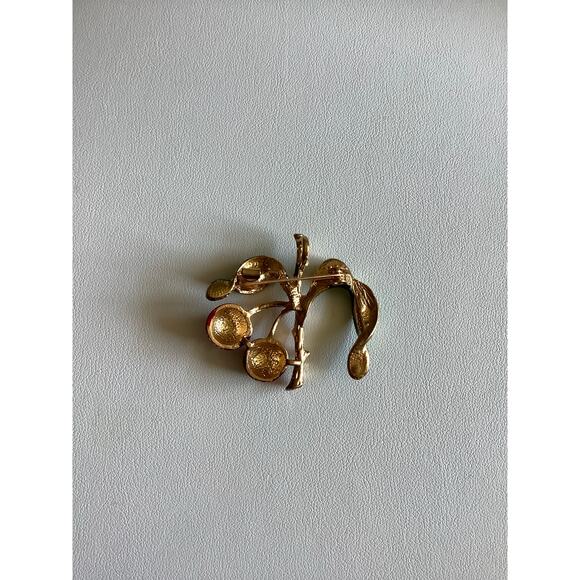 New with tag cherries necklace - Picture 2 of 4